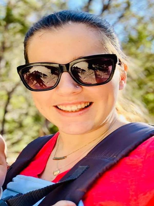 https://rayple.com/wp-content/uploads/2022/05/Lucy-Pospisilova.jpg